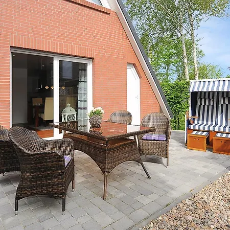 Harle Am Yachthafen Nyaraló