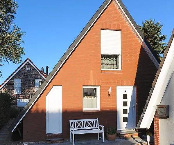 Harle Am Yachthafen Carolinensiel